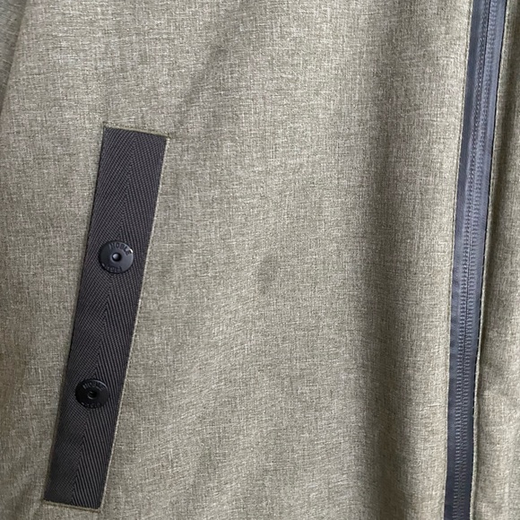 Reebok Winter Jacket - Picture 3 of 6